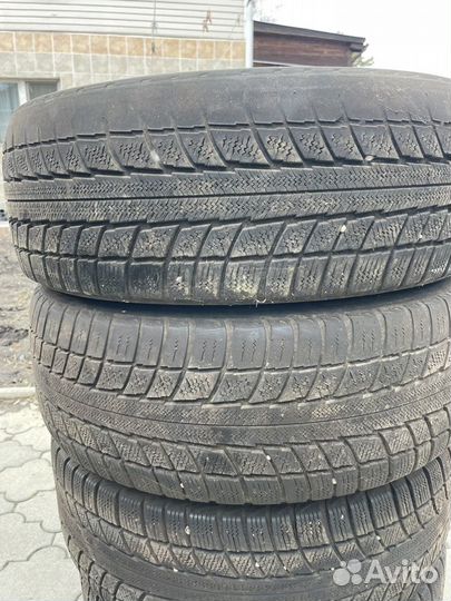 Triangle TR777 235/65 R17