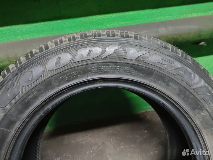 Goodyear Fortera II 235/65 R17 104H
