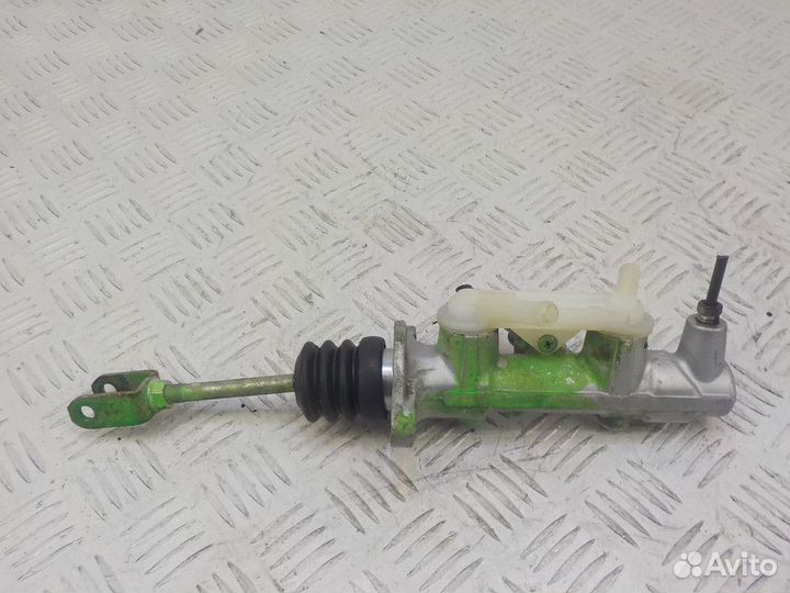 Цилиндр тормозной главный Toyota Prius