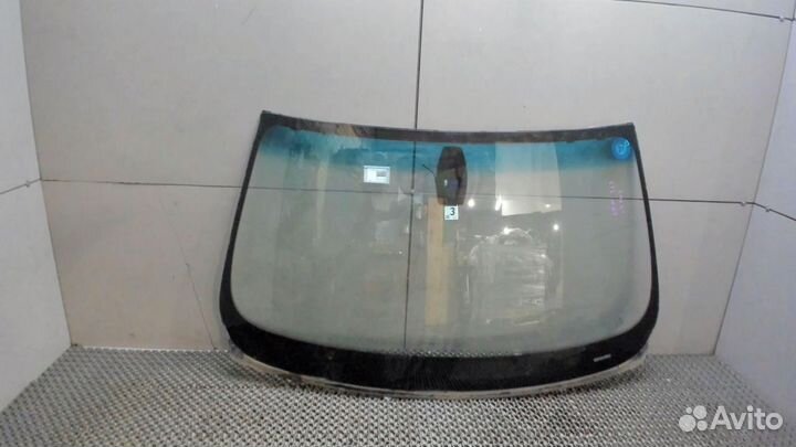 Лобовое стекло на Бмв Е90. Установка