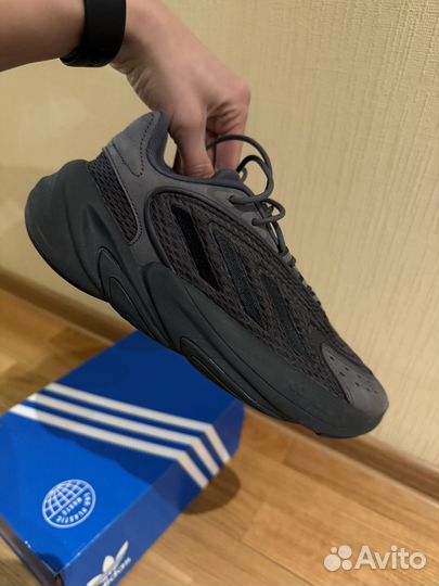 Кроссовки adidas ozelia 38