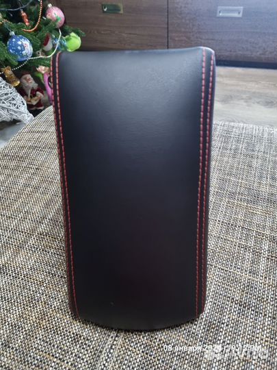 Подлокотник на suzuk vitara 2015