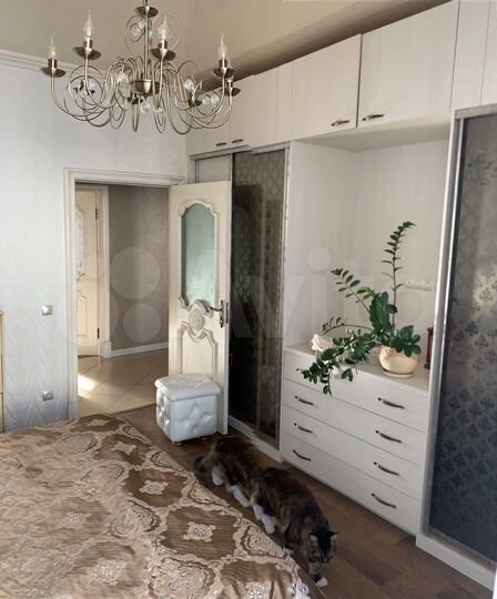 3-к. квартира, 81 м², 5/5 эт.