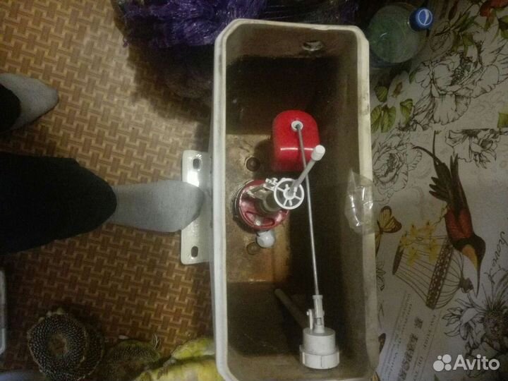 Бачок для унитаза бу