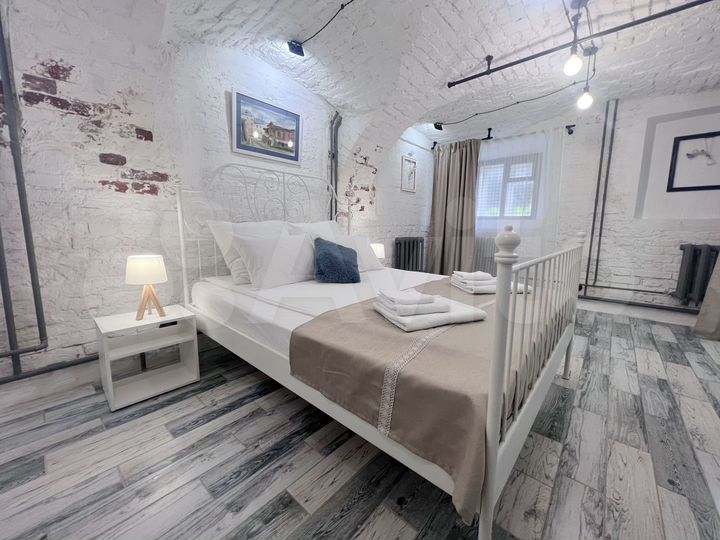 2-к. квартира, 120 м², 1/3 эт.