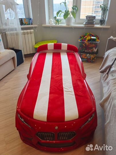 Детская кровать машина с подсветкой