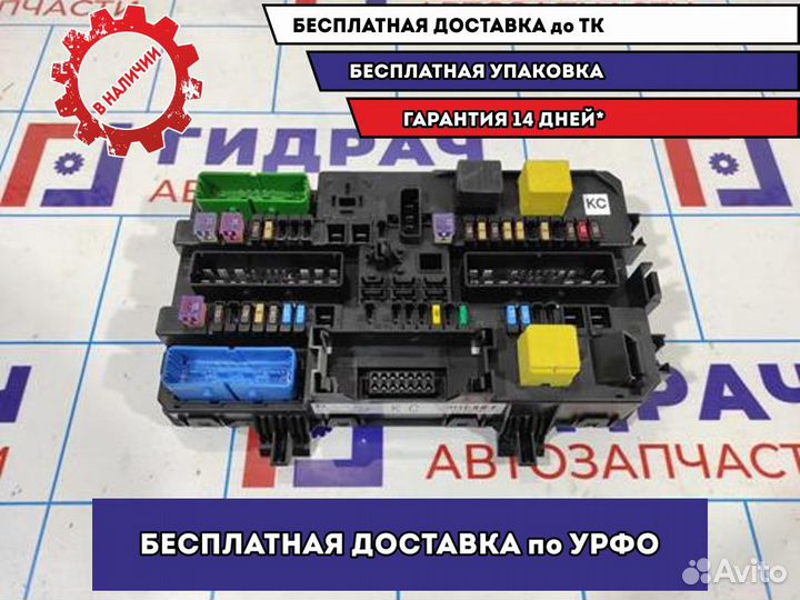 Блок предохранителей салонный Opel Astra H 9470078