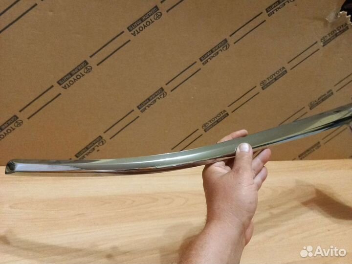 Тойота Прадо 150 хром фары правый 53147-60020