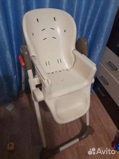 Детский стульчик для кормления