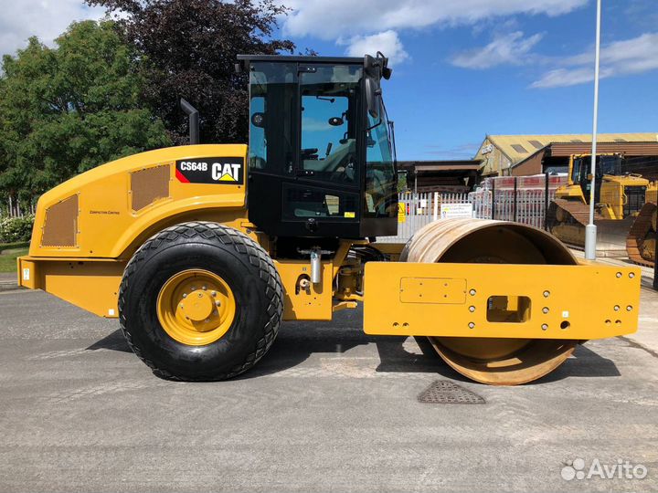 Машинист грунтового катка