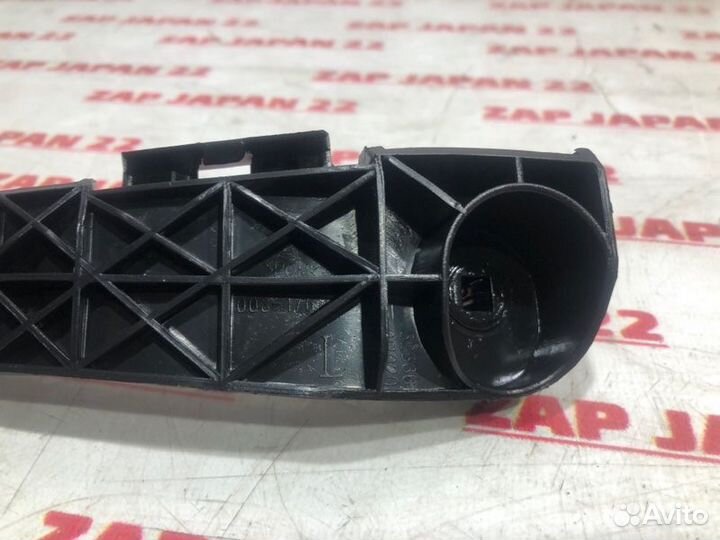 Крепление бампера переднее левое Toyota Rav4 ACA31