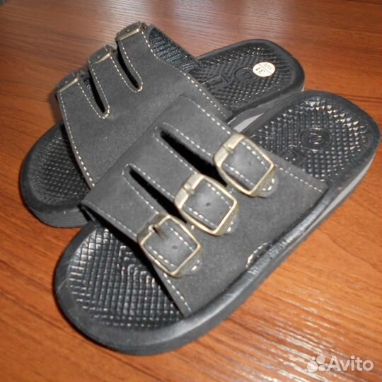 Новые шлёпки для мальчика