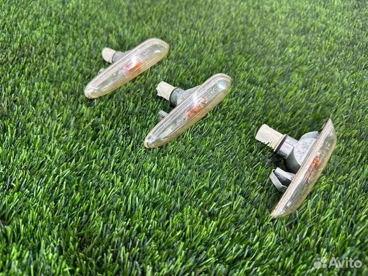 Повторитель поворота в крыло Bmw 5 E60 M54B30 2003