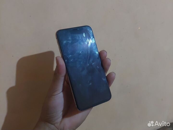 iPhone Xs, 64 ГБ
