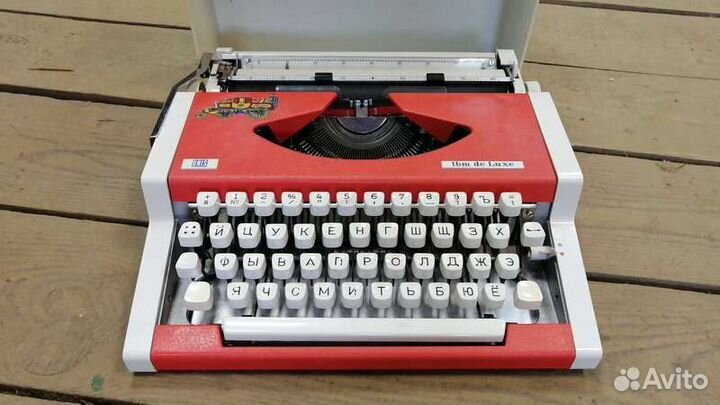 Пишущая машинка Olympia tbm de Luxe