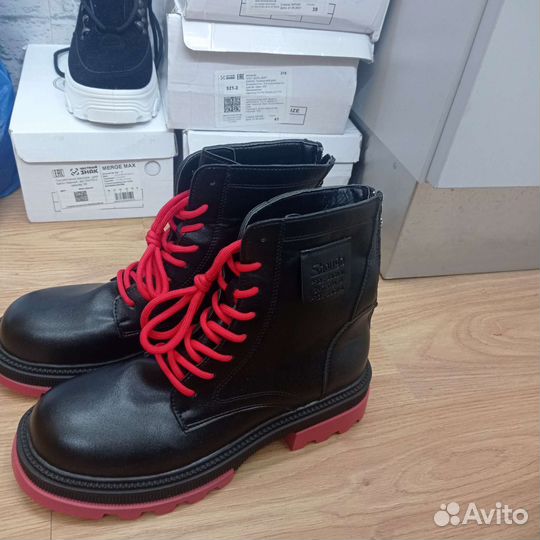 Ботинки 39; 41