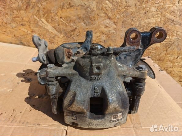 Поворотный кулак диск ступица Toyota corolla E210