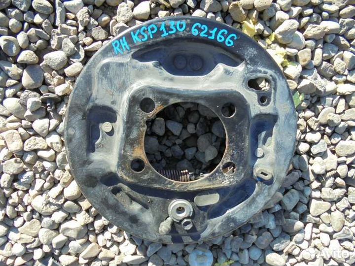 Тормозной механизм задний правый Toyota Vitz