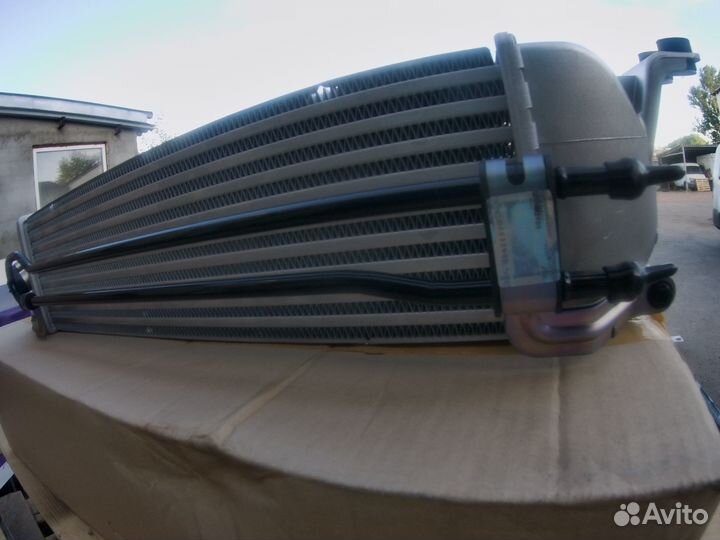 Интеркулер Hyundai Grand Starex Гранд Старекс E4