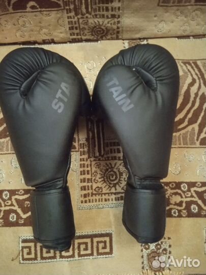 Боксерские перчатки 14 oz бу