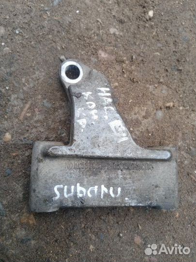 Кронштейн двигателя Subaru Impreza