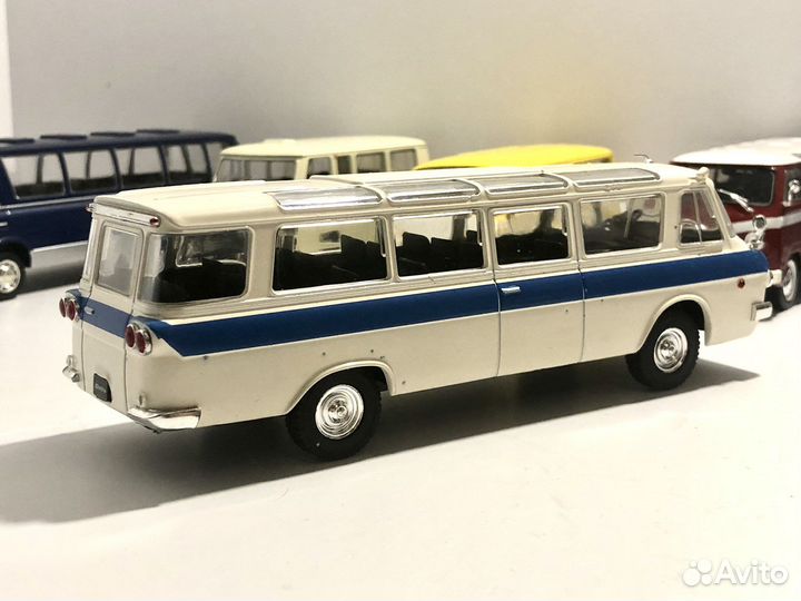 Модель автобуса СССР ЗИЛ-118 Юность