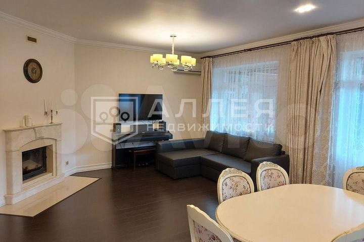 Таунхаус 195 м² на участке 3 сот.