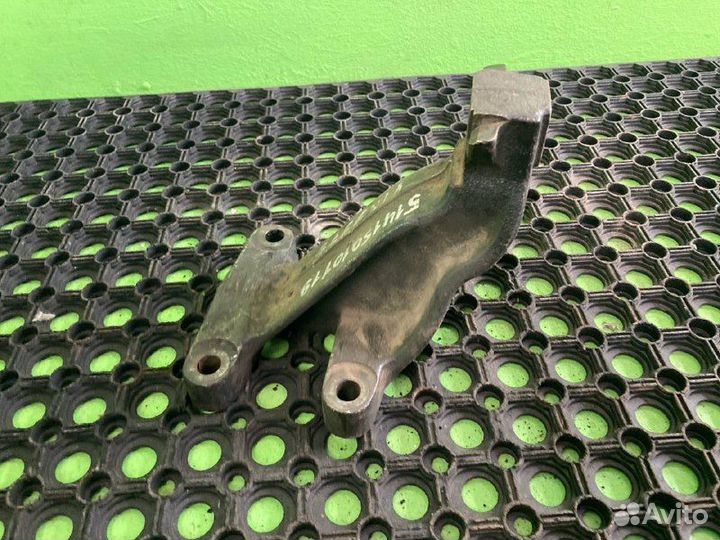 Кронштейн двигателя MAN TGX