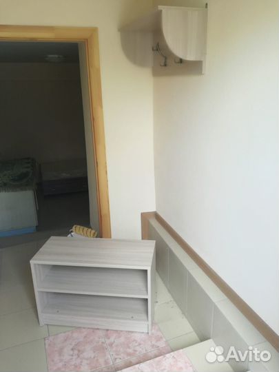 Вешалка и обувница