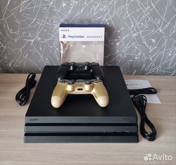 Sony PS4 Pro 1 Tb / Много игр/ 2 геймпада