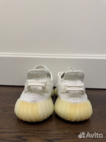 Adidas yeezy boost 350 (U.S-5.5)