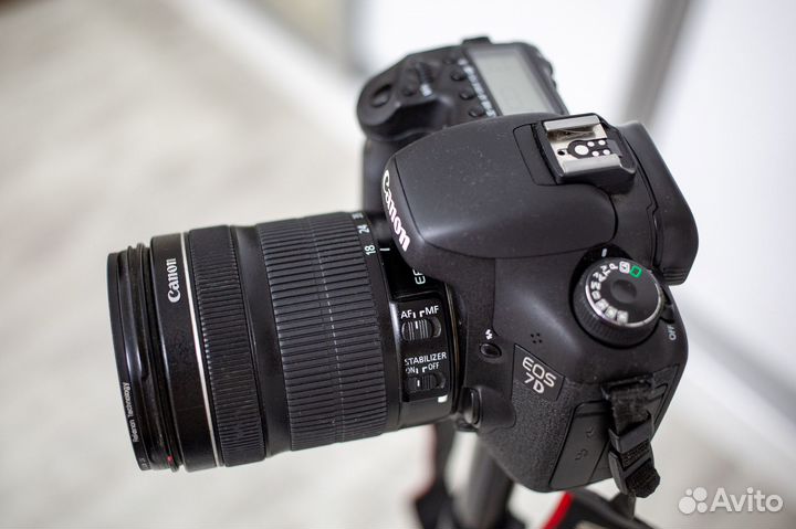 Фотоаппарат Canon 7D + Сanon EF-S 18-135 IS STM