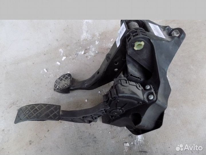 Педаль тормоза Fabia 2007-2015