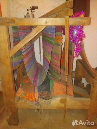 Старинный ткацкий станок