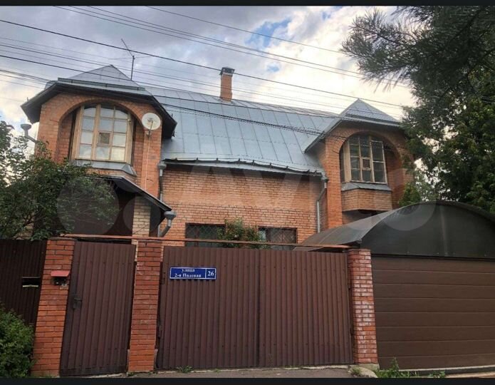 Дом 330 м² на участке 12 сот.