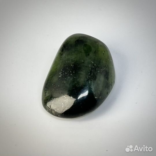 Нефрит галтовка минерал натуральный камень