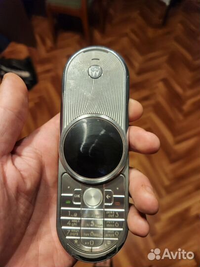 Motorola Aura, 2 ГБ
