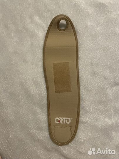 Бандаж на лучезапястный сустав универсальный