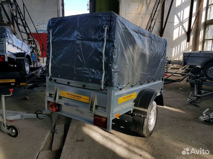 Прицеп с высоким тентом