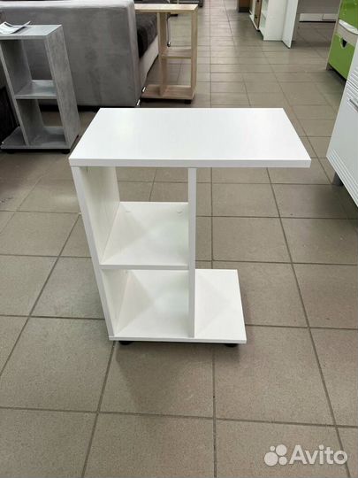 Стол приставной