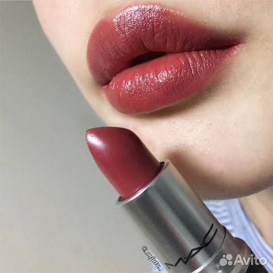 MAC губная помада satin lipstick - 820 retro