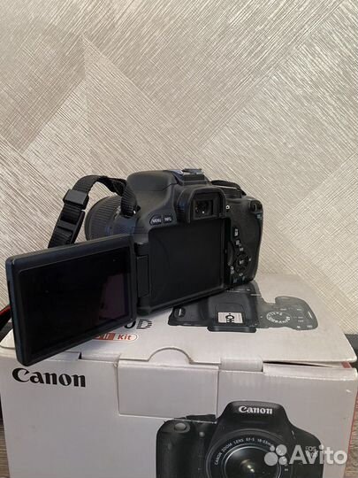 Зеркальный фотоаппарат canon eos 600d бу