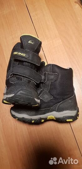 Кроссовки детские