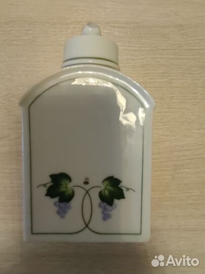 Чайница фарфоровая