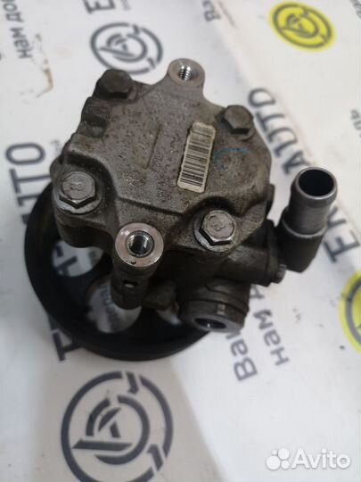 Насос гидроусилителя Renault Duster