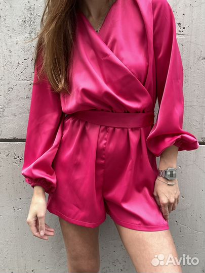 Комбинезон женский с шортами