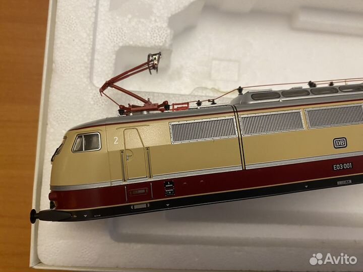 1:87 Корпус модели электровоза E03