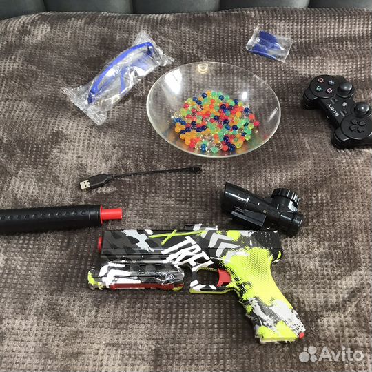 Пистолет на орбизах