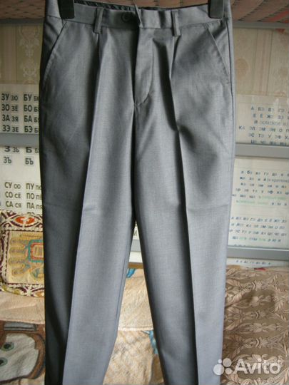 Костюм-тройка на рост 140