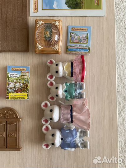 Sylvanian Families 3 набора: домик + мышки + лампа
